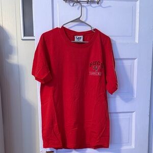 Lee Men’s Red Buccaneers T-Shirt